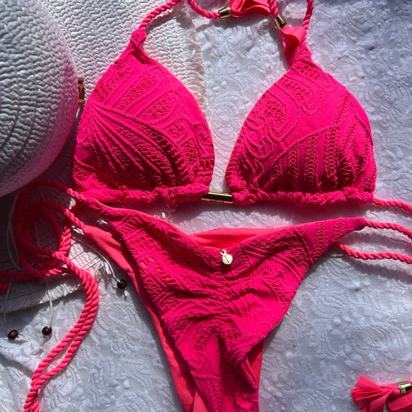 Bikini color fuchsia 🩷 - Picture 3 of 5